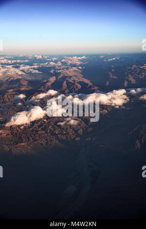 Luftbilder beim Fliegen über Teile von Argentinien. Stockfoto