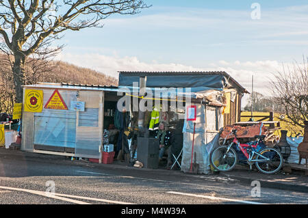 Die demonstranten Tierheim außerhalb Cuadrilla fracking Bohrstelle Eingang auf einem 583 Preston neue Straße wenig Plumpton Nr Blackpool Lancashire England Stockfoto