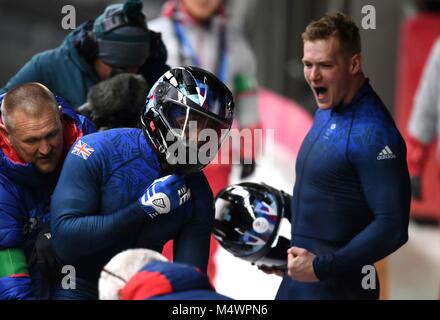 Brad Hall (GBR) und Joel Fearon (GBR). Mens 2-Mann Bob. Olympischen Sliding Center. Alpensia. Pyeongchang 2018 Winter Olympics. Republik Korea. 18.02.2018. Credit: Sport in Bildern/Alamy leben Nachrichten Stockfoto