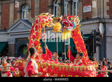 Chinesische Neujahrsparade London Stockfoto, Bild: 3228329 - Alamy