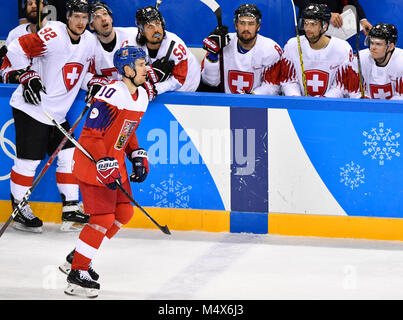 Seoul, Korea. 18 Feb, 2018. Römische Cervenka (CZE) ist in der Tschechischen Republik gesehen Schweiz Eishockeymatch innerhalb der 2018 Winter Olympics vs in Gangneung, Korea, 18. Februar 2018. Quelle: Michal Kamaryt/CTK Photo/Alamy leben Nachrichten Stockfoto