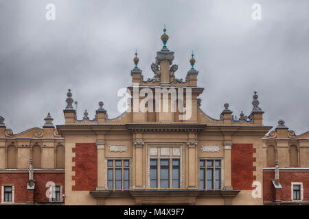 Krakau, Polen - 12 Februar, 2018 Krakau Tuchhallen Fassade Stockfoto