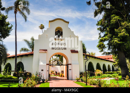 Santa Ana, CA. Die Bowers Museum in Orange County, Kalifornien ist bekannt für top-tier-kunst-Sammlungen. Stockfoto