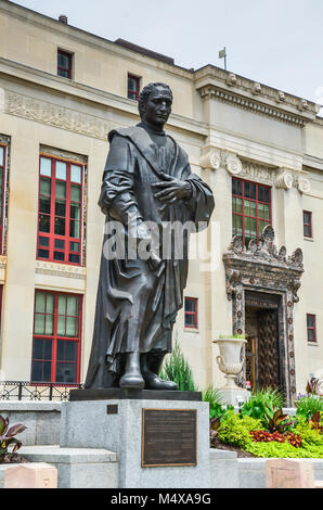 Die 20 m hohen Statue des Columbus vor der City Hall, von italienischen Bildhauer Edoardo Alfieri, war ein Geschenk an die Stadt Columbus, Ohio. Stockfoto