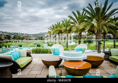 Lounge im Freien am Luxus Resort in Carlsbad, Kalifornien. Stockfoto