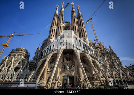 - Die katholische Kirche Sagrada Familia in Barcelona, Katalonien Stockfoto