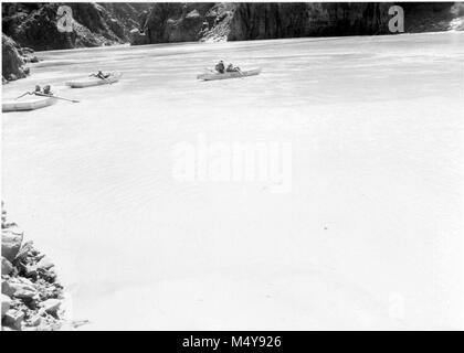 NORMAN NEVILLS COLORADO RIVER EXPEDITION. Fotograf unbekannt. CIRCA 1938. Grand Canyon Nat Park historische Fluss Foto. Stockfoto