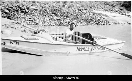 NORMAN NEVILLS "5 TH COLORADO RIVER EXPEDITION. Auf der Bright Angel Creek während ZWISCHENSTOPP AUF JULI 18-21, 1947. Fotograf J.M. EDEN. CIRCA 1947. Grand Canyon Nat Park historische Fluss Foto. Stockfoto