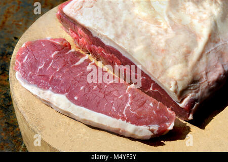 Die frischen Angus Rindfleisch für das Kochen für Steak und Grill Fleisch aus Markt geschnitten Stockfoto