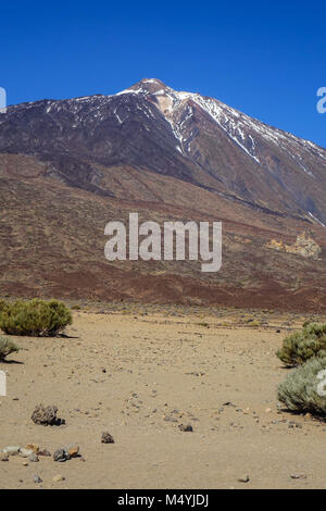 Berg El Tiede, Vulkan auf Teneriffa, Spanien, mit Schnee Stockfoto