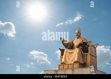 Die Statue von König Sejong inn Gwanghwamun Platz in Seoul Stockfoto