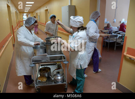St. Petersburg, Russland. 19 Feb, 2018. Russland, St. Petersburg, am 19. Februar 2018. Klinische Krankenhaus für Veteranen der Kriege. Arbeit der klinischen Krankenhaus für Veteranen der Kriege in St. Petersburg. Credit: Andrey Pronin/ZUMA Draht/Alamy leben Nachrichten Stockfoto