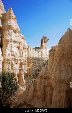 Les Orgues, Sandstein Säulen Erosion durch Wasser und Wind, Ille-sur-Têt, Pyrénées-Orientales, Royal, Frankreich Stockfoto