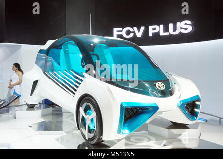 Greater Noida, Indien. 14. Februar 2018. Toyota FCV Plus Auto ist auf der Auto Expo 2018 in Greater Noida, Indien. Stockfoto