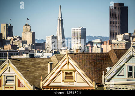 Historische lackiert ladeis in Alamo Park San Francisco Stockfoto