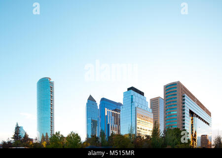 Skyline des modernen Gebäude im Stadtteil Las Condes, Santiago, Chile Stockfoto