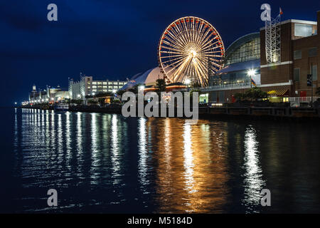 Riesenrad und Navy Pier, Chicago, Illinois USA Stockfoto