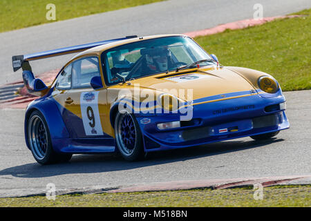 1998 Porsche 911 993 RSR mit Fahrer David Whelan im CSCC moderne Klassiker Rennen in Snetterton Stromkreis Motor, Norfolk, Großbritannien. Stockfoto