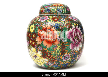 Alte Teekanne mit chinesischen Zeichnungen Stockfoto