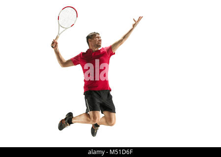 Ein kaukasischer Mann spielt Tennis Player auf weißem Hintergrund Stockfoto