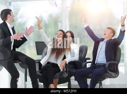 Business Team ihren Sieg feiern. Stockfoto