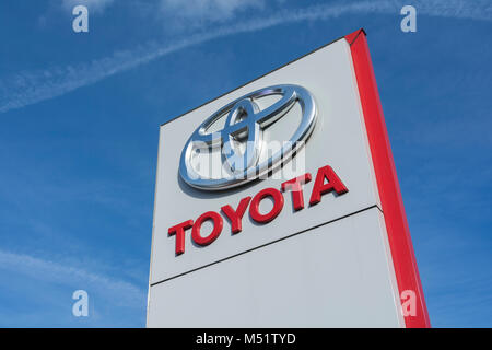 Currie Motoren Toyota Showroom auf der Great West Road, Brentford, Middlesex, London, UK Stockfoto