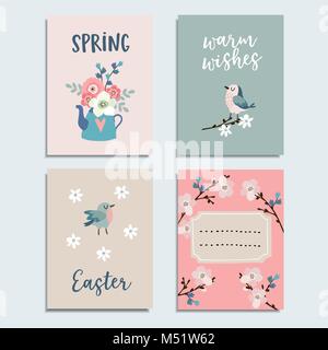 Satz von niedlichen Frühling, Ostern, Grußkarten, Einladungen, mit Blumen, Kirschblüten, Vögel und Teekanne. Isolierte vektor Sammlung. Stock Vektor