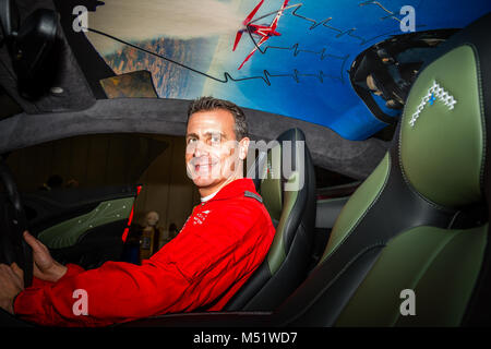 Squadron Leader Adam Collins, RAF Red Arrows Red 10 an der London Classic Car Show & Historic Motorsport internationalen Schau in ExCel Stockfoto