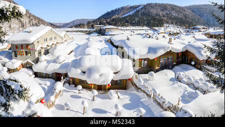 Schnee Stadt, Xue Xiang in Heilongjiang, bietet China Chinas wirklich Winter Wonderland. Tagsüber Anzeigen gibt es ein Märchen, surreale Erfahrung. Stockfoto