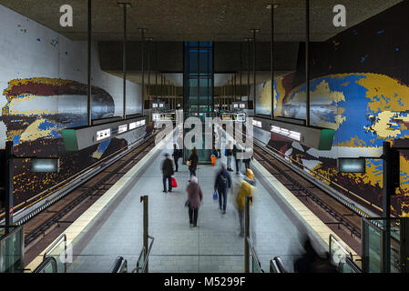 U-Bahn Station Rathenauplatz, Porträts von Walther Rathenau und Theodor Herzl, Nürnberg, Mittelfranken, Bayern Stockfoto