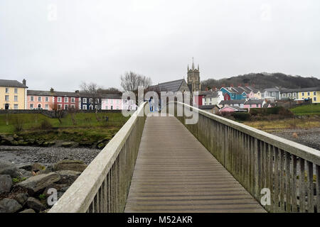 Aberaeron twon West Wales an einem bewölkten Tag im Februar. Stockfoto