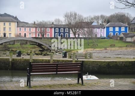 Aberaeron twon West Wales an einem bewölkten Tag im Februar. Stockfoto