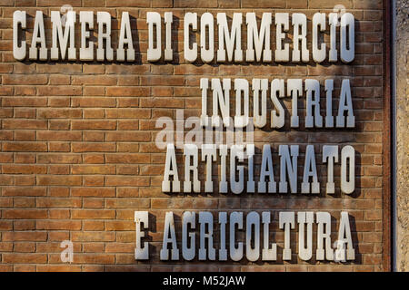 RAVENNA, Italien - 15 Februar 2018: Der Ravenna Handelskammer berichtet von einem weiteren Rückgang im Geschäft Stockfoto
