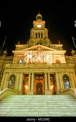 Sydney Town Hall auf der George Street in Sydney, Australien. Stockfoto