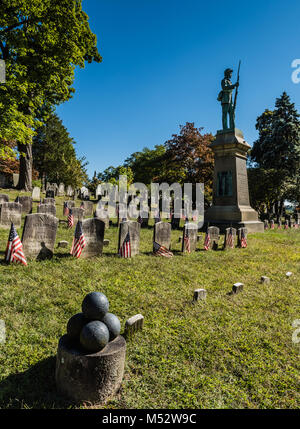 Sleepy Hollow Cemetery in Sleepy Hollow, New York, ist der Friedhof von zahlreichen berühmten Persönlichkeiten, darunter Washington Irving, dessen Geschichte' Die Legende von Stockfoto