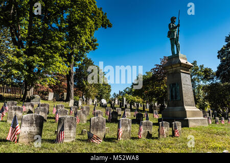 Sleepy Hollow Cemetery in Sleepy Hollow, New York, ist der Friedhof von zahlreichen berühmten Persönlichkeiten, darunter Washington Irving, dessen Geschichte' Die Legende von Stockfoto