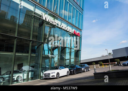 West London Audi Autohaus und Händler auf der Great West Road, Brentford, Middlesex, Großbritannien Stockfoto