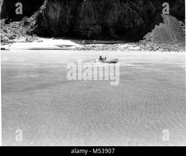 NORMAN NEVILLS COLORADO RIVER EXPEDITION. Fotograf unbekannt. CIRCA 1938. Grand Canyon Nat Park historische Fluss Foto. Stockfoto