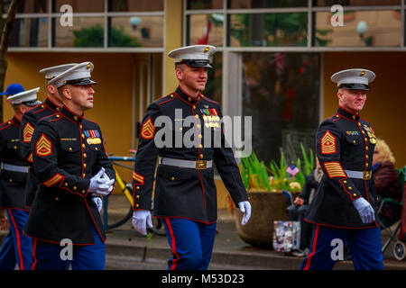 Portland, Oregon, USA - 11. November 2017: Die jährliche Ross Hollywood Kapelle Veterans Day Parade, im Nordosten von Portland. Stockfoto