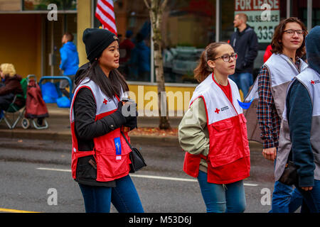 Portland, Oregon, USA - 11. November 2017: Die jährliche Ross Hollywood Kapelle Veterans Day Parade, im Nordosten von Portland. Stockfoto