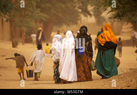 Mali. Bamba, Gao. Sahara. Sahel. Frau von Songhai, Songrai Stamm. Stockfoto