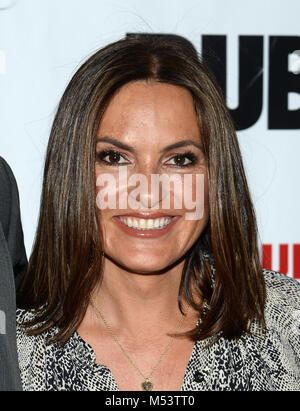 NEW YORK, NY - AUGUST 10: Mariska Hargitay nimmt an der öffentlichen Theater Premiere von "cymbeline" bei Delacorte Theater am 10. August 2015 in New York City. Credit: Harry Pluviose/MediaPunch Stockfoto