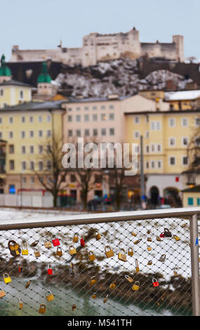 Liebesschlösser in Salzburg Österreich Stockfoto