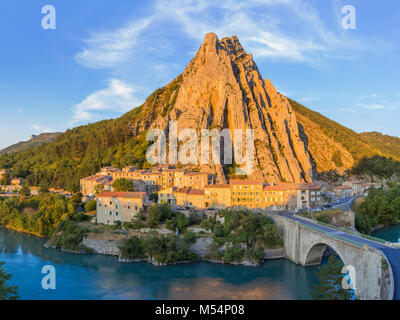 Stadt Sisteron in der Provence Frankreich Stockfoto