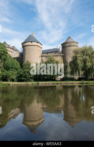 Das Château de Lassay ist ein Schloss aus dem 15. Jahrhundert in Ambrières-les-Vallées in der Region Mayenne in Frankreich Stockfoto