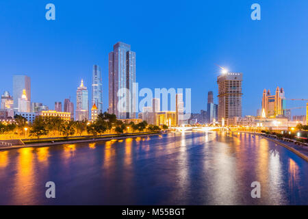 Nachtansicht von Tianjin Stadtbild Stockfoto