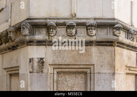 Menschliche Köpfe von unbekannten Personen, die Kathedrale von St. James, Sibenik, Kroatien Stockfoto