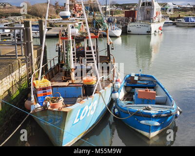 Queenborough, Kent, UK. 20 Feb, 2018. UK Wetter: Sonnig, gemischt mit Duschen in Queenborough. Credit: James Bell/Alamy leben Nachrichten Stockfoto