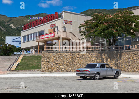 Gelendschik, die Region Krasnodar, Russland - Juli 19, 2015: Coach Station Badeort Gelendschik Stockfoto