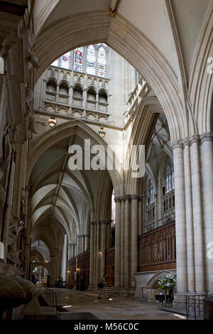 Interieur, York Minster: der Chor und der nördlichen Querschiff Stockfoto